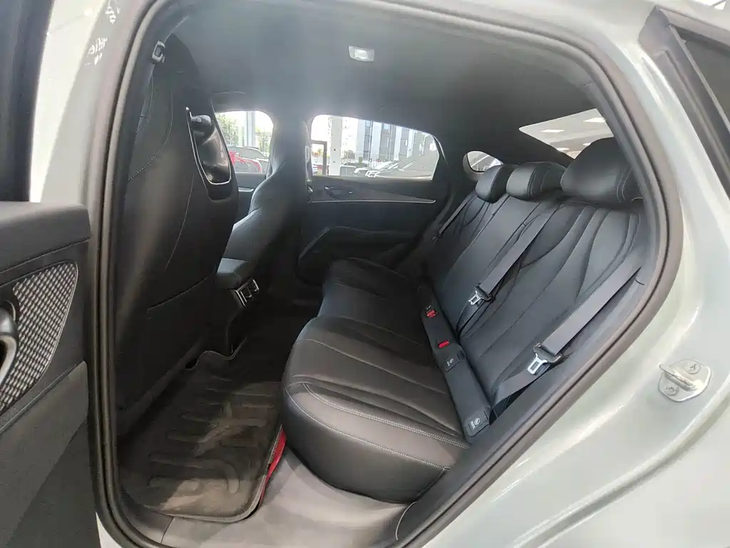 BYD Seal 06 06 2025 DM-i Smart Drive 80KM Luxury