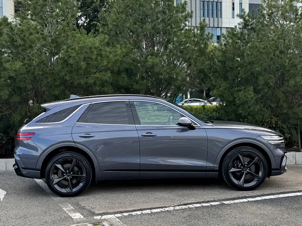 Genesis GV70 — миниатюра 5