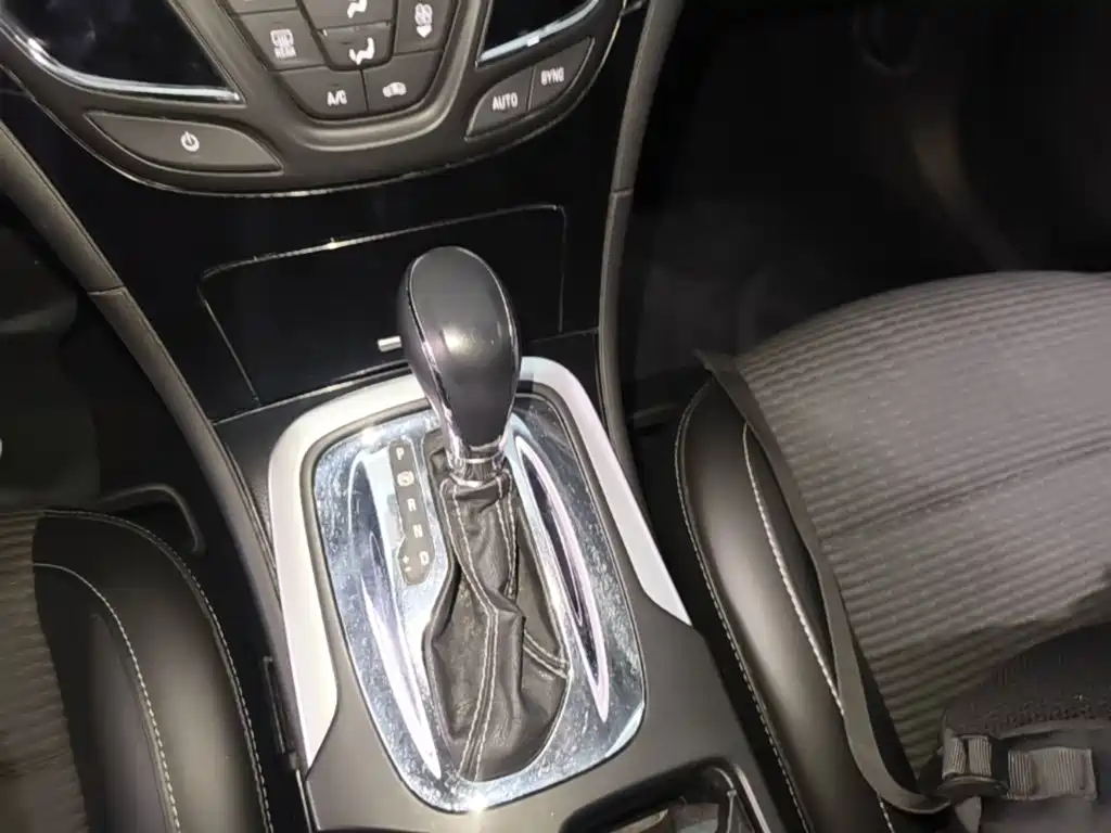 Buick Regal — миниатюра 14