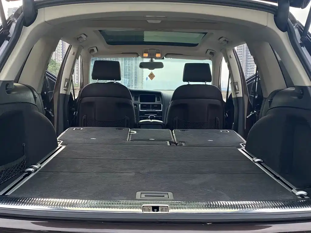 Audi Q7 — миниатюра 6