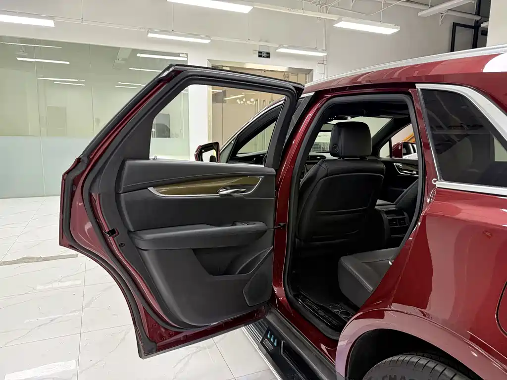 Cadillac XT5 — миниатюра 13