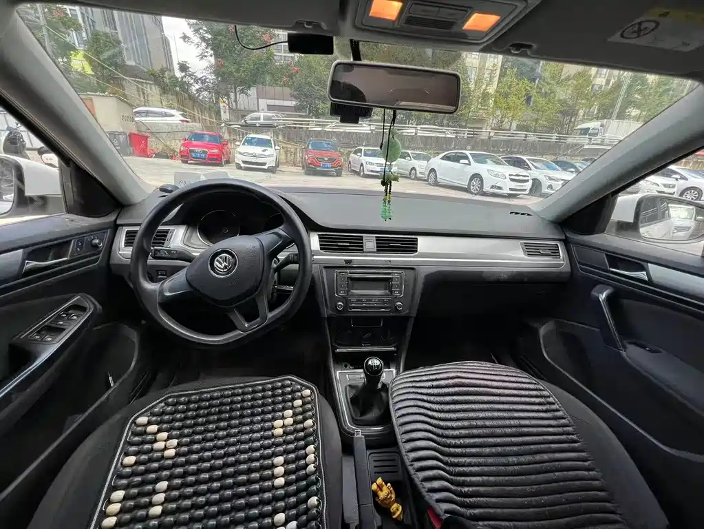 Volkswagen Bora — миниатюра 8