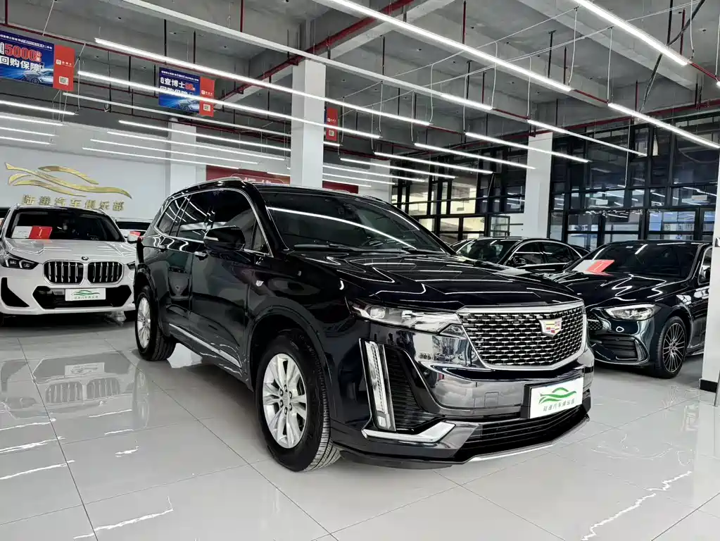 Cadillac XT6 2022 2.0T мест