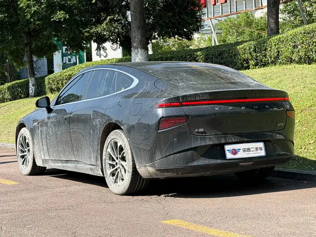 XPeng P7 — миниатюра 4