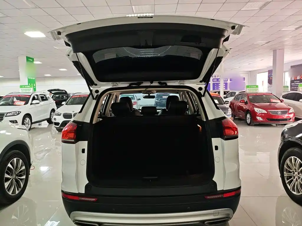 Geely Boyue — миниатюра 19