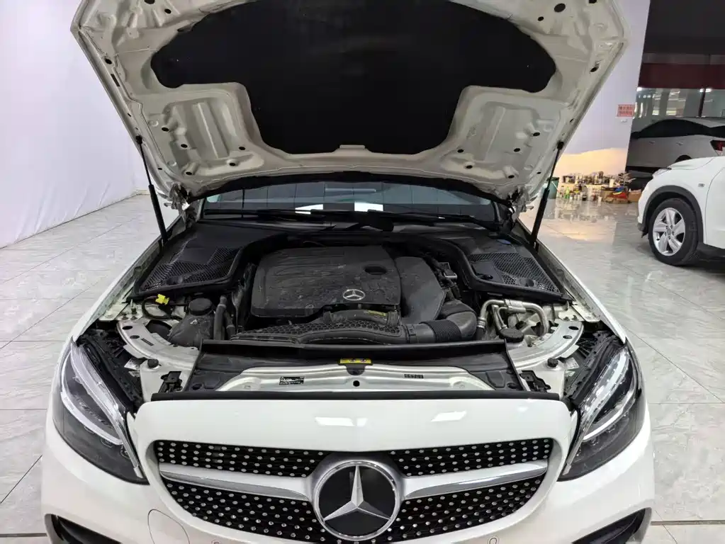 Mercedes-Benz C-Class — миниатюра 5