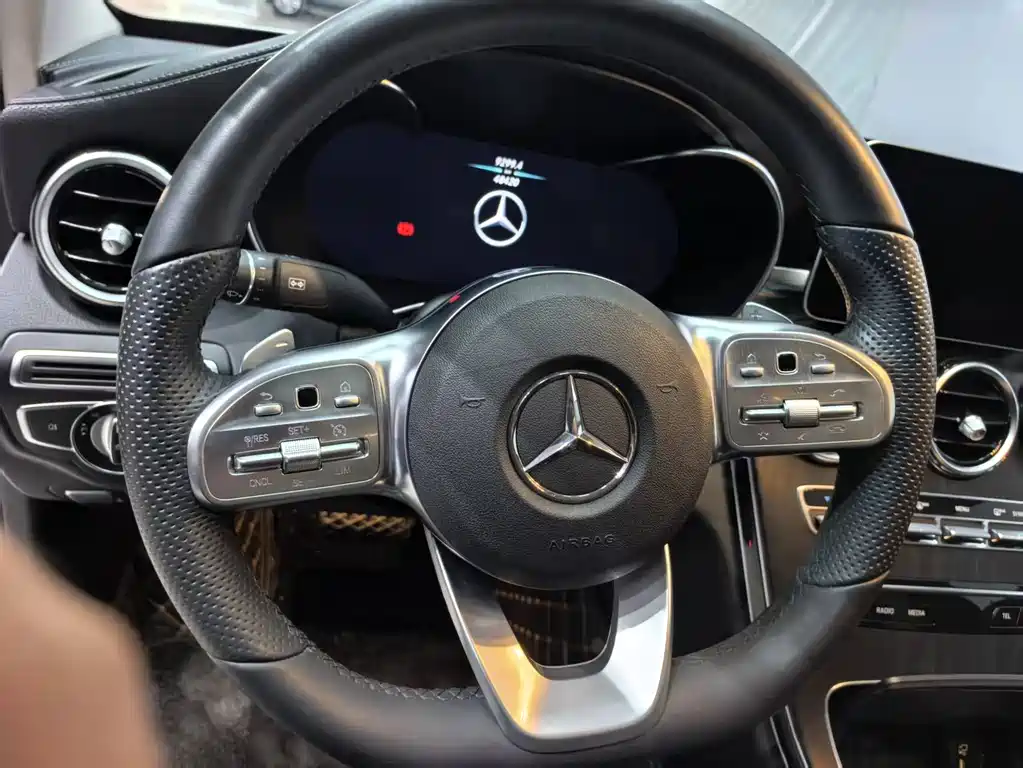 Mercedes-Benz C-Class — миниатюра 10