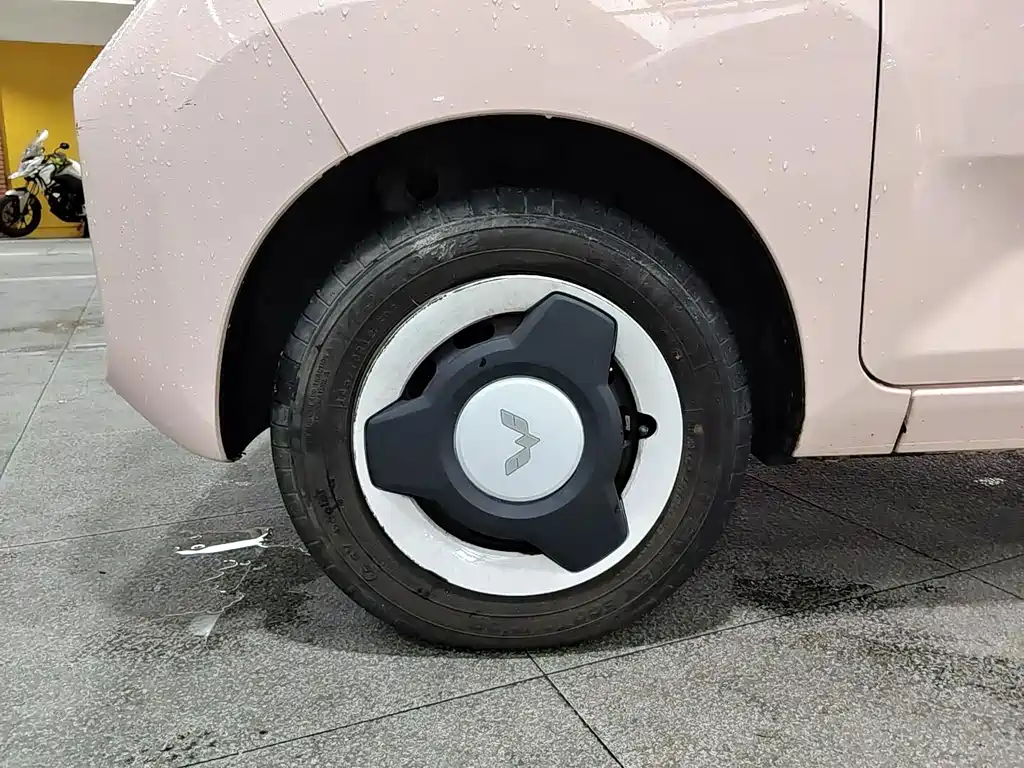 Wuling MINIEV — миниатюра 15
