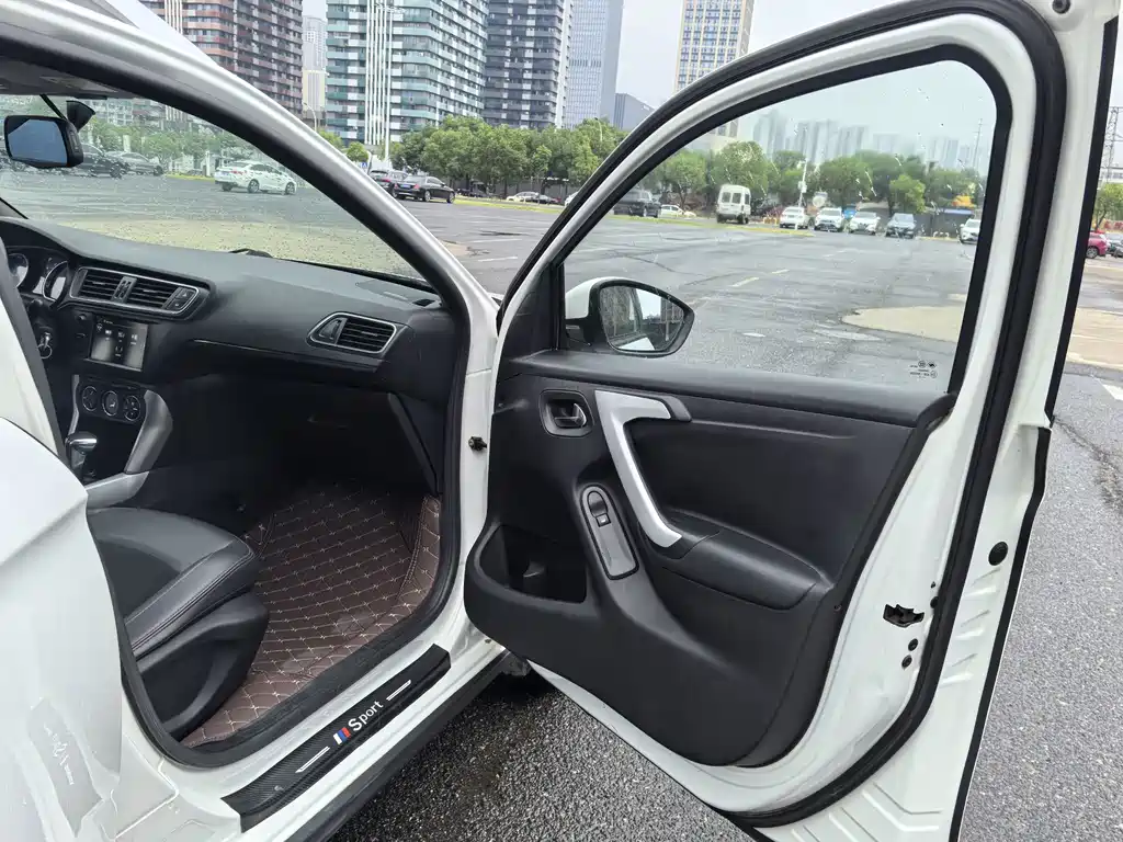 Citroen C3-XR — миниатюра 13