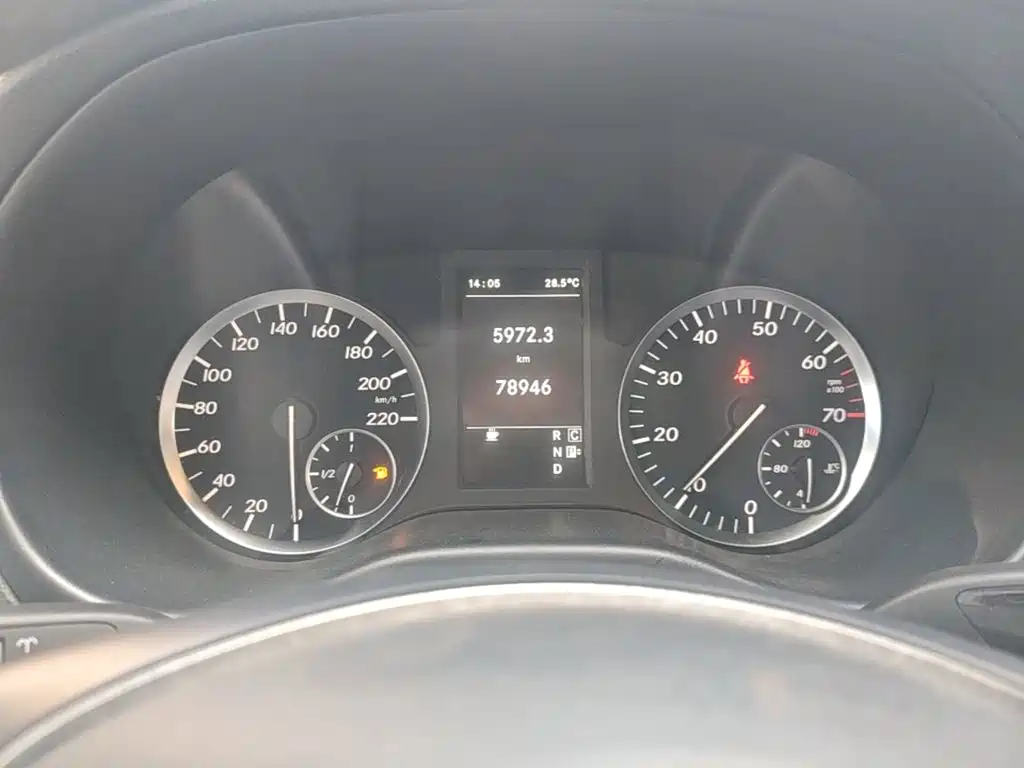Mercedes-Benz Vito — миниатюра 12