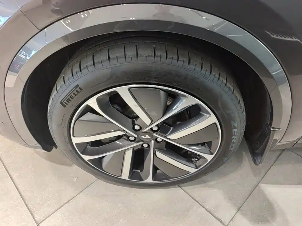 Li Auto Li L9 — миниатюра 23