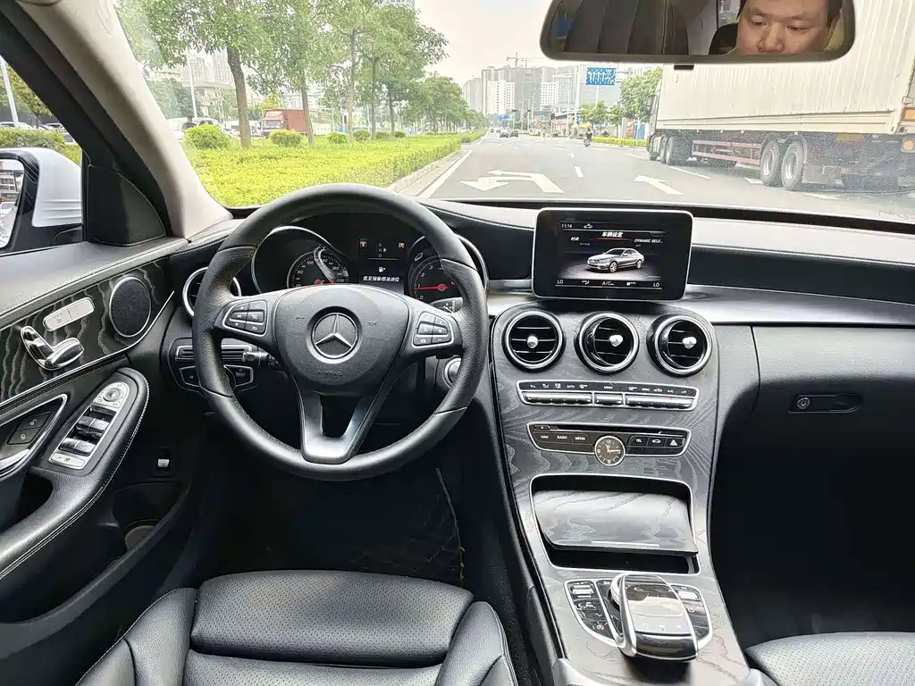 Mercedes-Benz C-Class — миниатюра 4
