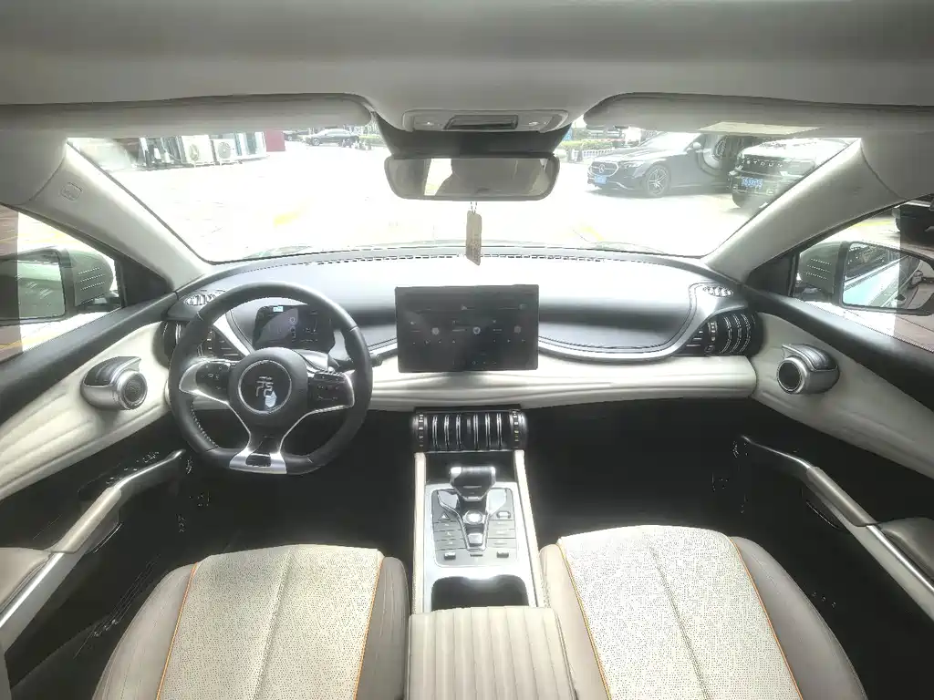 BYD Yuan Plus — миниатюра 6