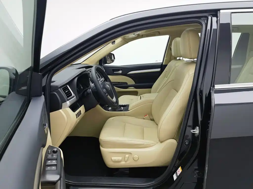 Toyota Highlander — миниатюра 10