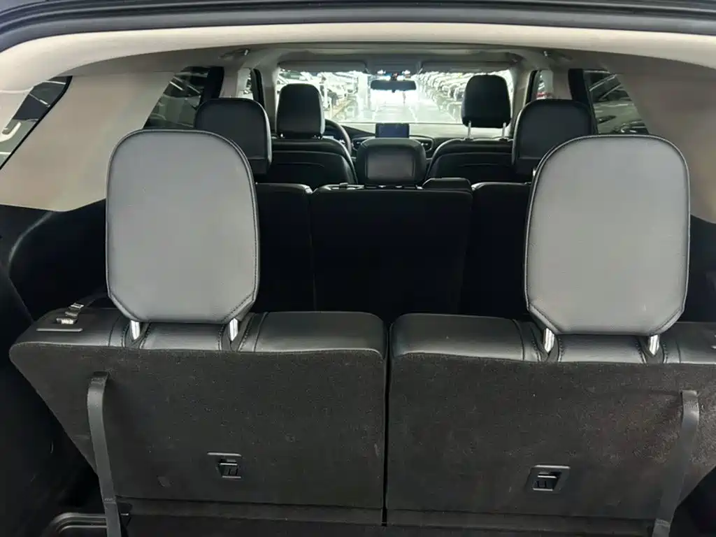 Ford Explorer — миниатюра 13