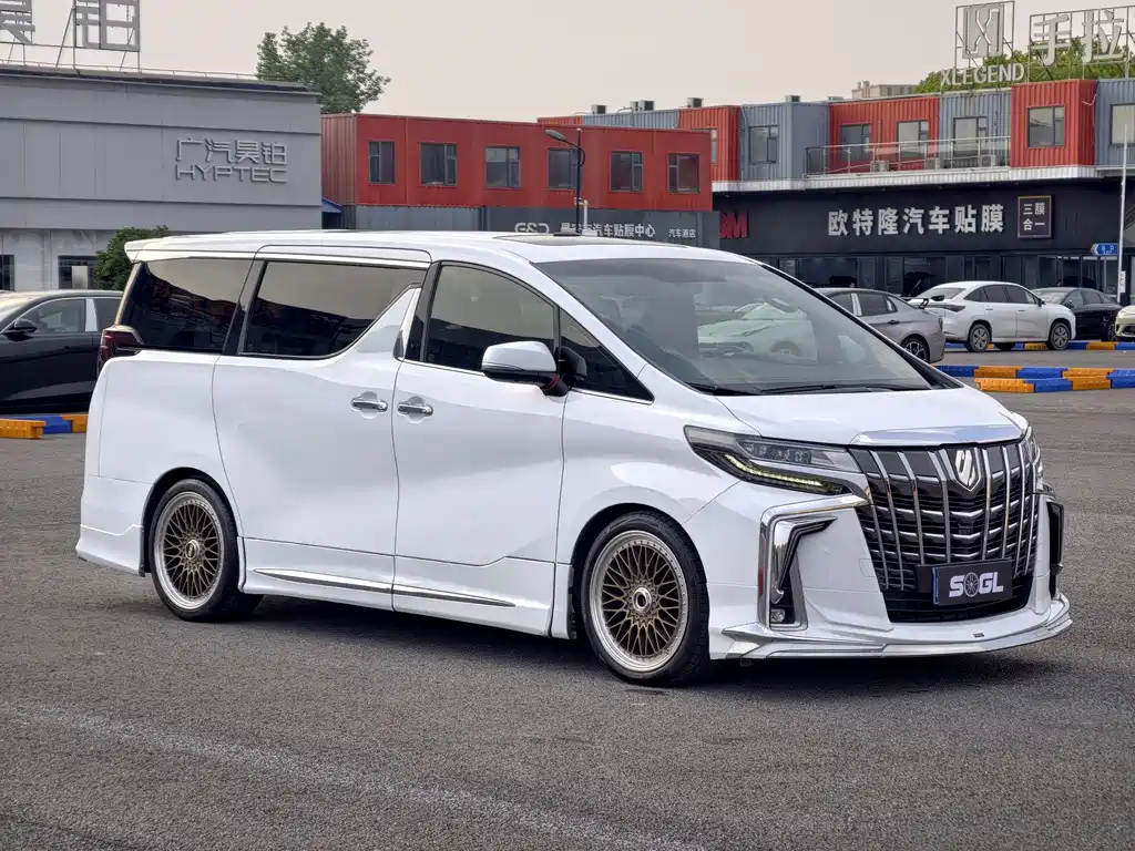 Toyota Alphard 2018 3.5L Luxury