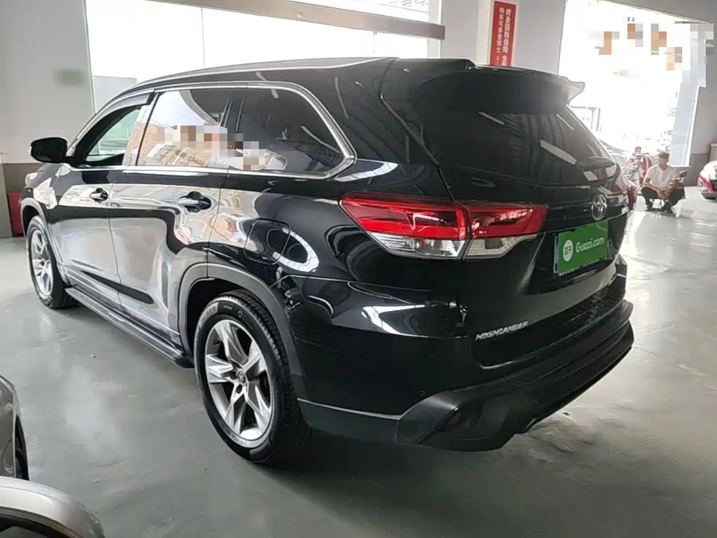 Toyota Highlander — миниатюра 5