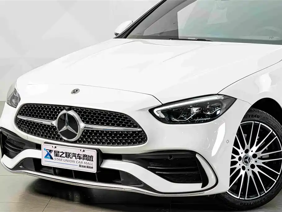 Mercedes-Benz C-Class — миниатюра 2