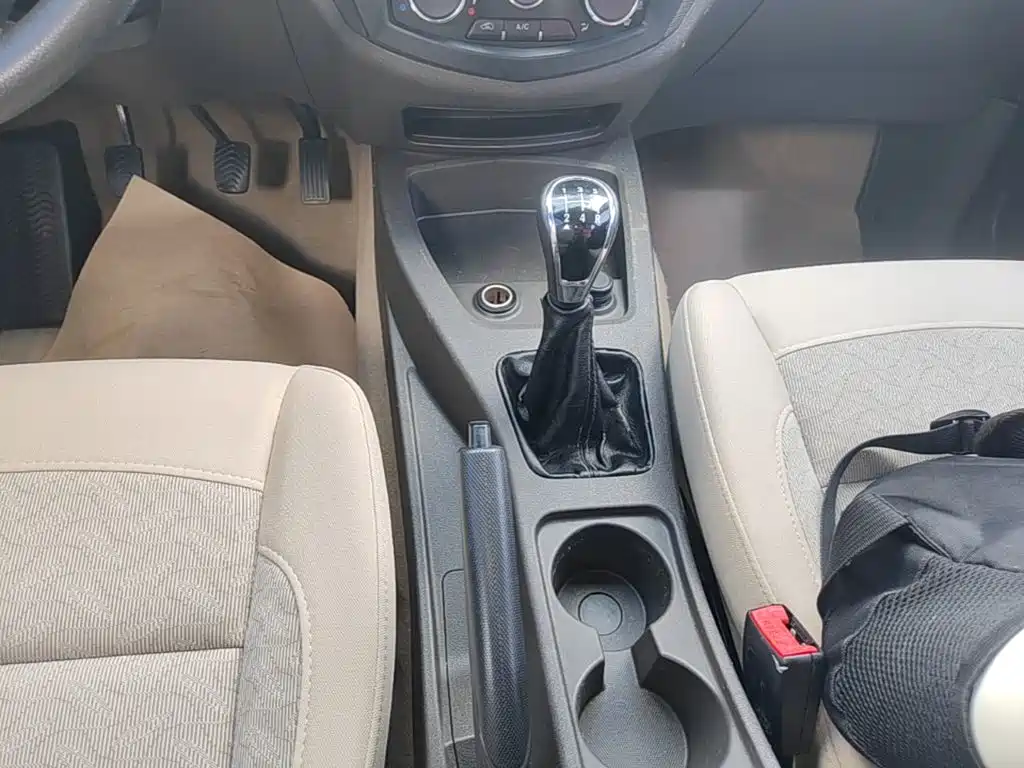 Wuling Hongguang — миниатюра 14