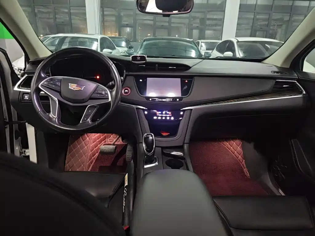 Cadillac XT5 — миниатюра 11