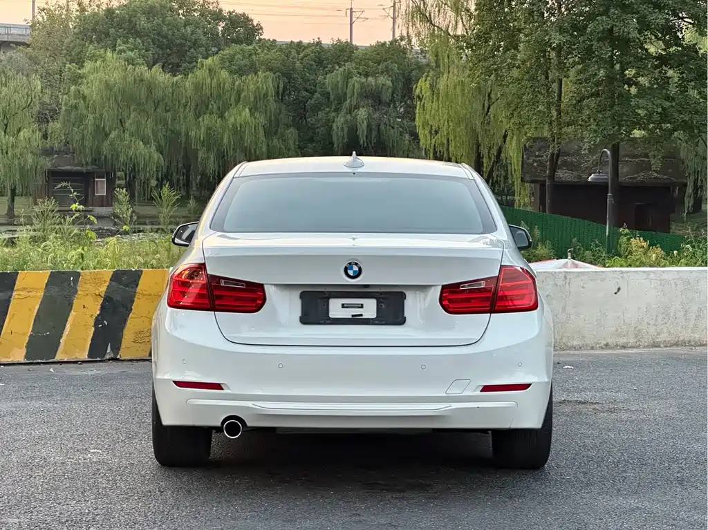 BMW 3 Series — миниатюра 5