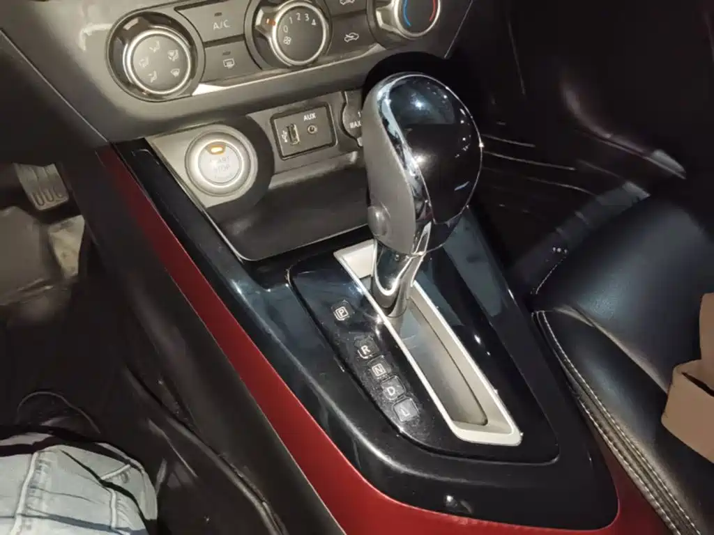 Nissan Bluebird — миниатюра 14
