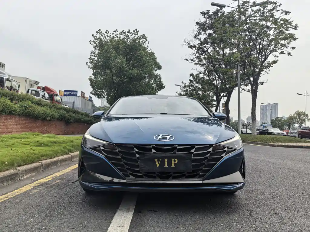 Hyundai Elantra — миниатюра 2