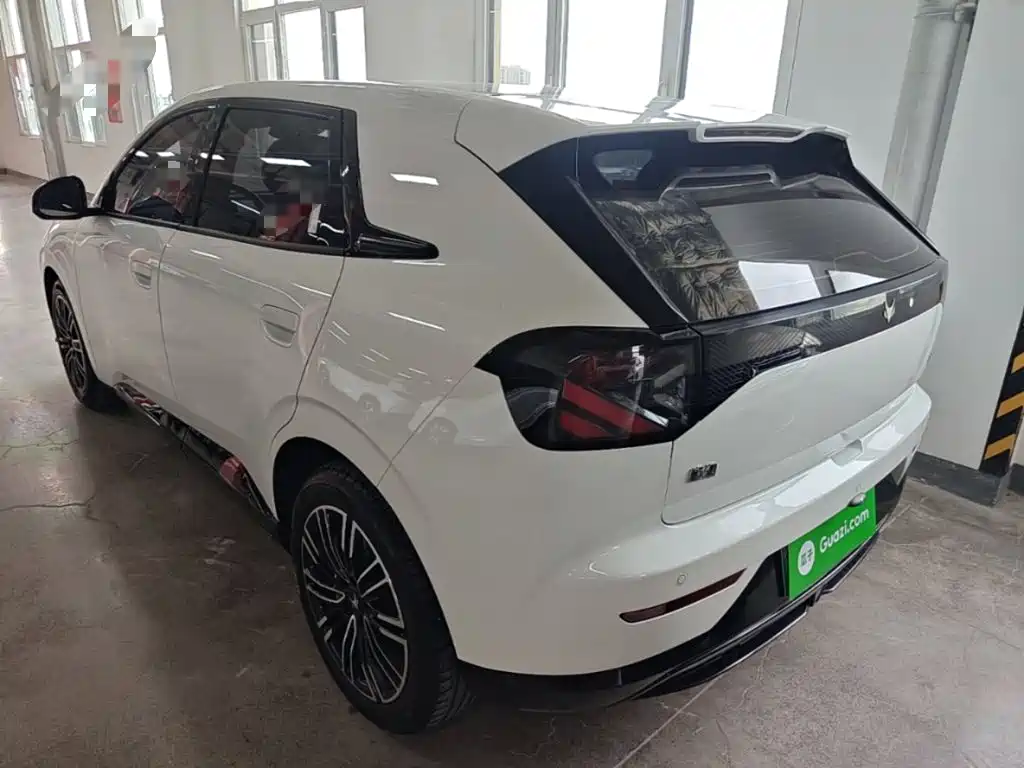 ARCFOX Beta T1 — миниатюра 5