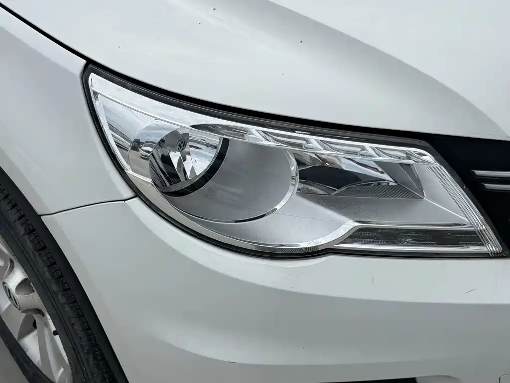 Volkswagen Tiguan — миниатюра 4