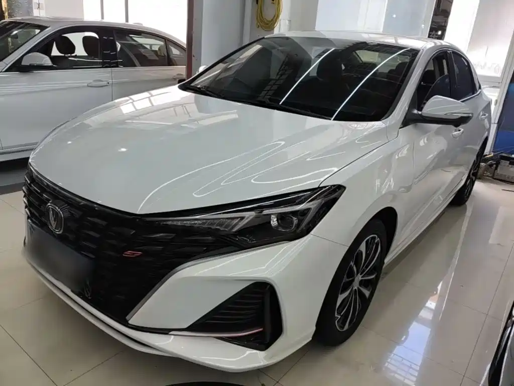 Changan Eado — миниатюра 2