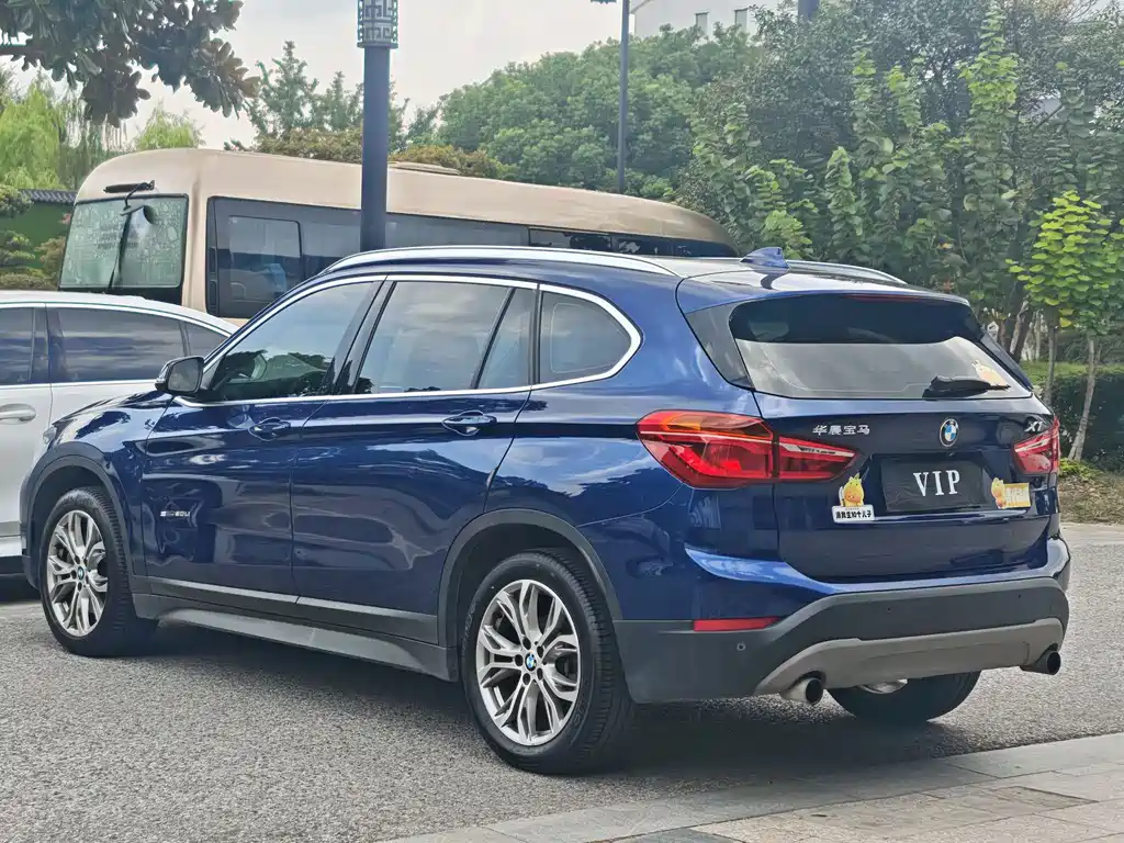 BMW X1 — миниатюра 6