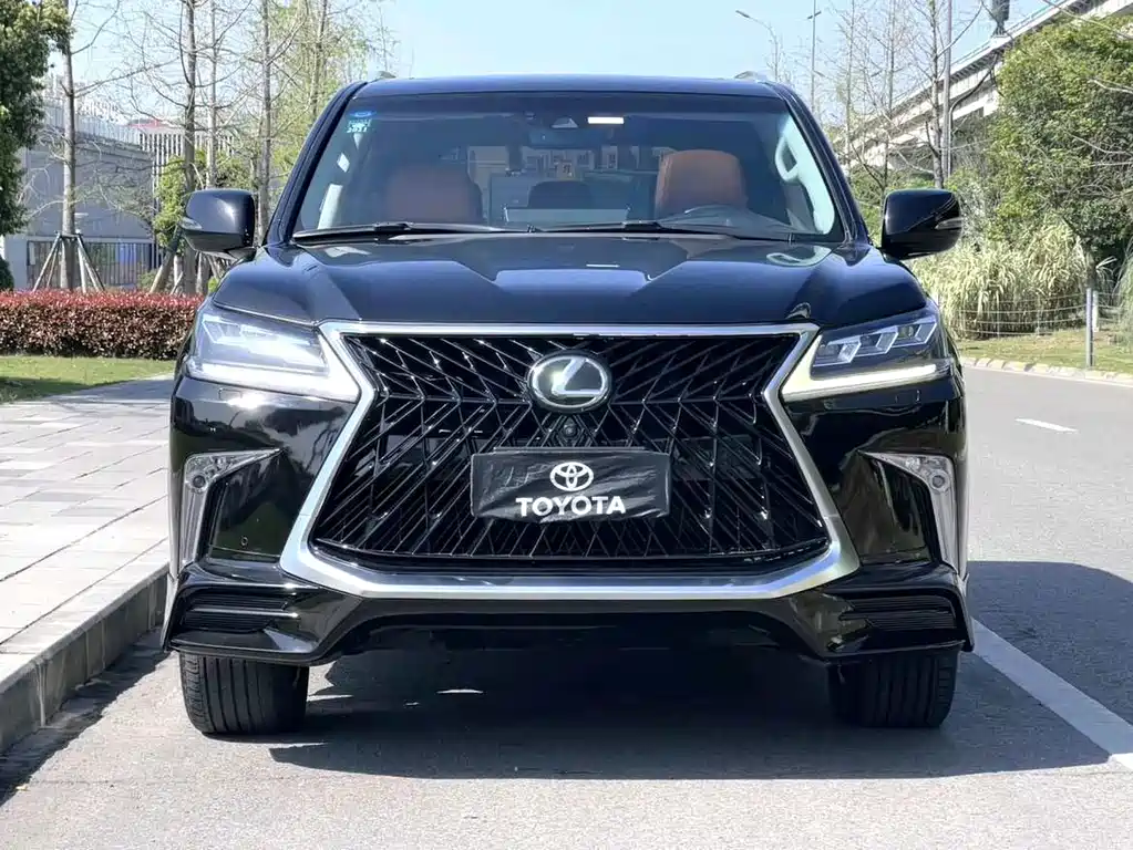 Lexus LX — миниатюра 2