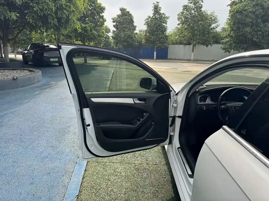 Audi A4L — миниатюра 12