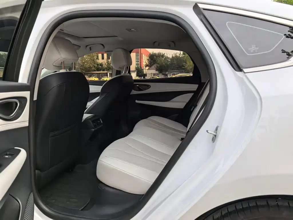 BYD Seal 05 DM-i — миниатюра 6