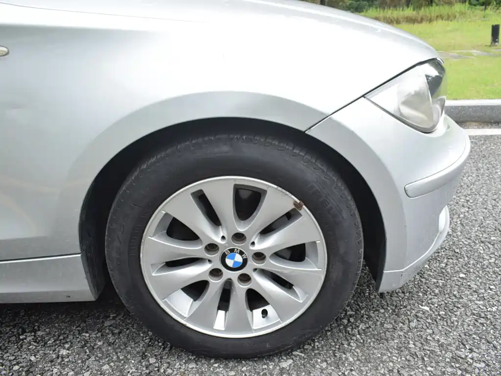 BMW 1 Series (Import) — миниатюра 8