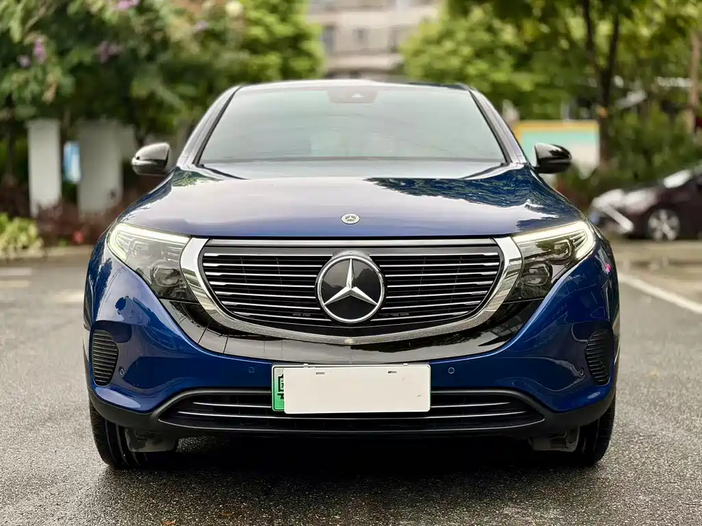 Mercedes-Benz EQC — миниатюра 2