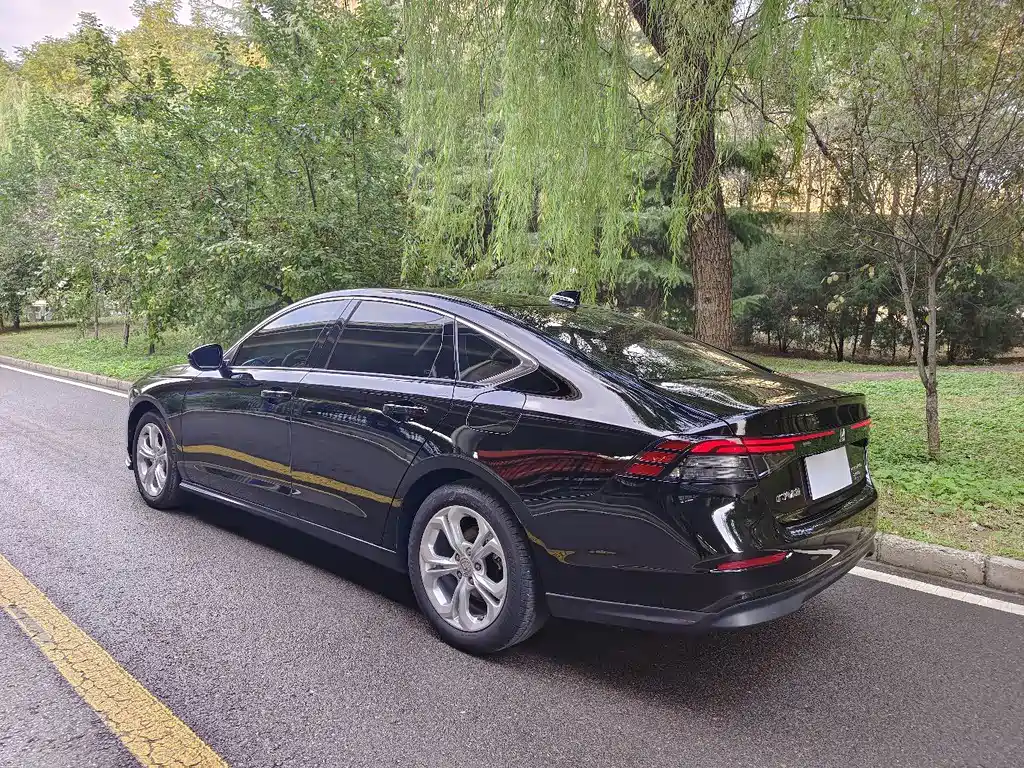 Honda Accord — миниатюра 4