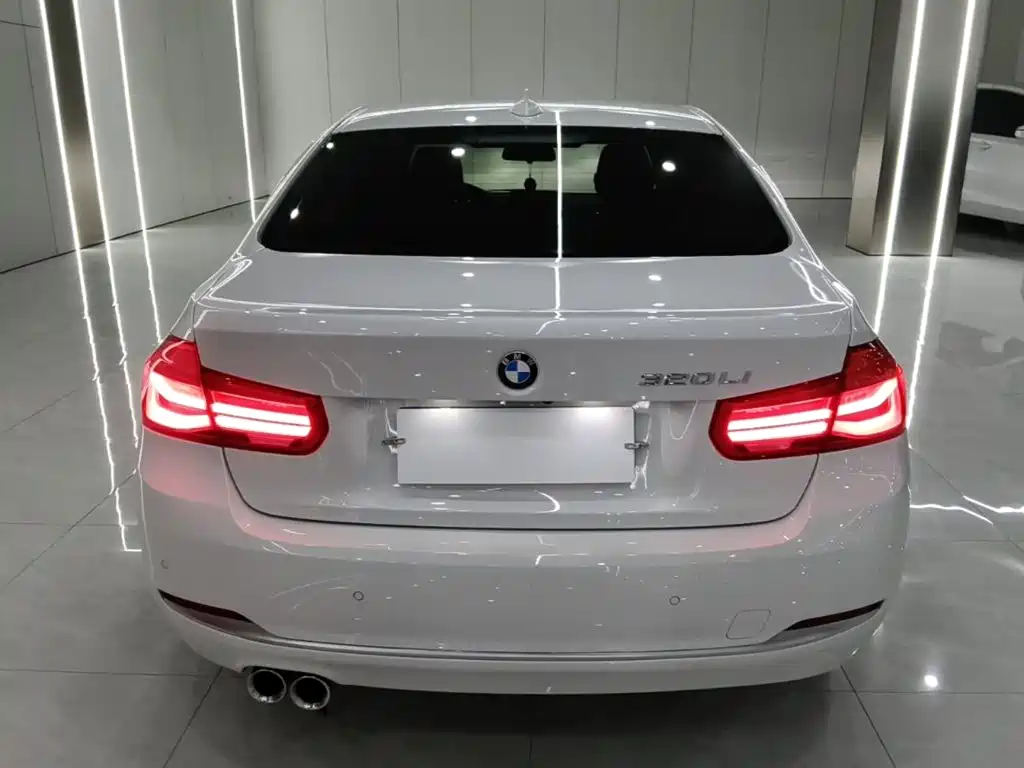 BMW 3 Series — миниатюра 6