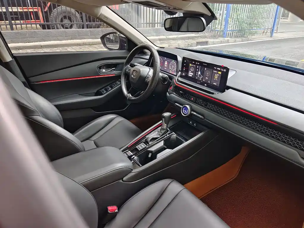 Honda Accord — миниатюра 20