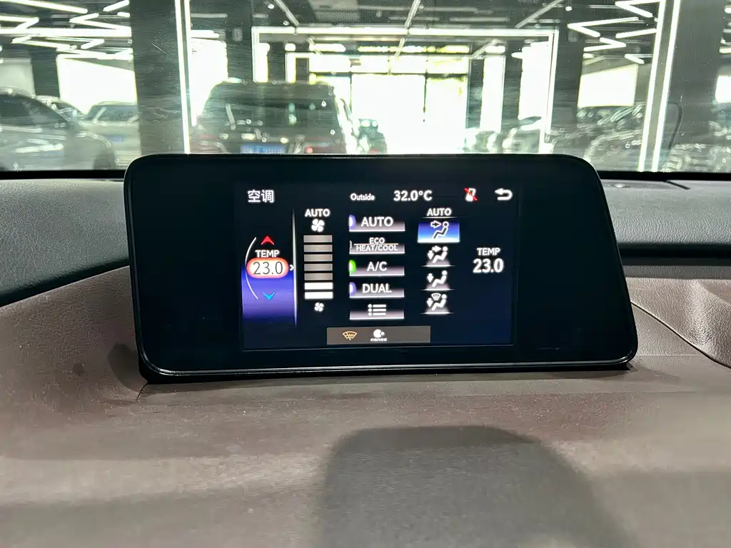 Lexus RX — миниатюра 17
