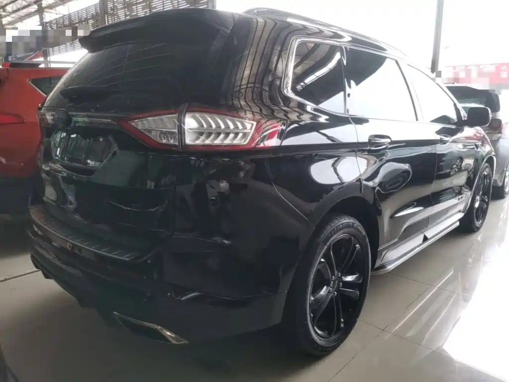 Ford Edge — миниатюра 7