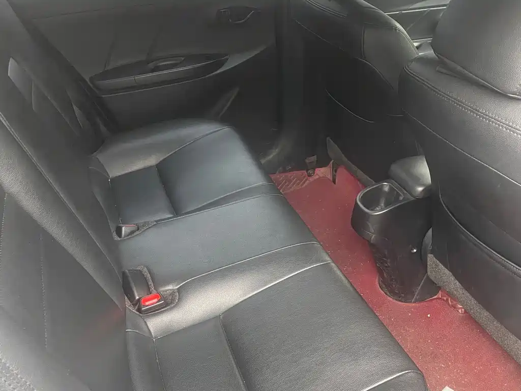 Toyota Yaris L — миниатюра 6
