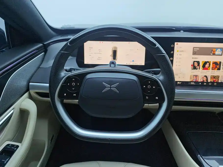 XPeng P7 — миниатюра 15