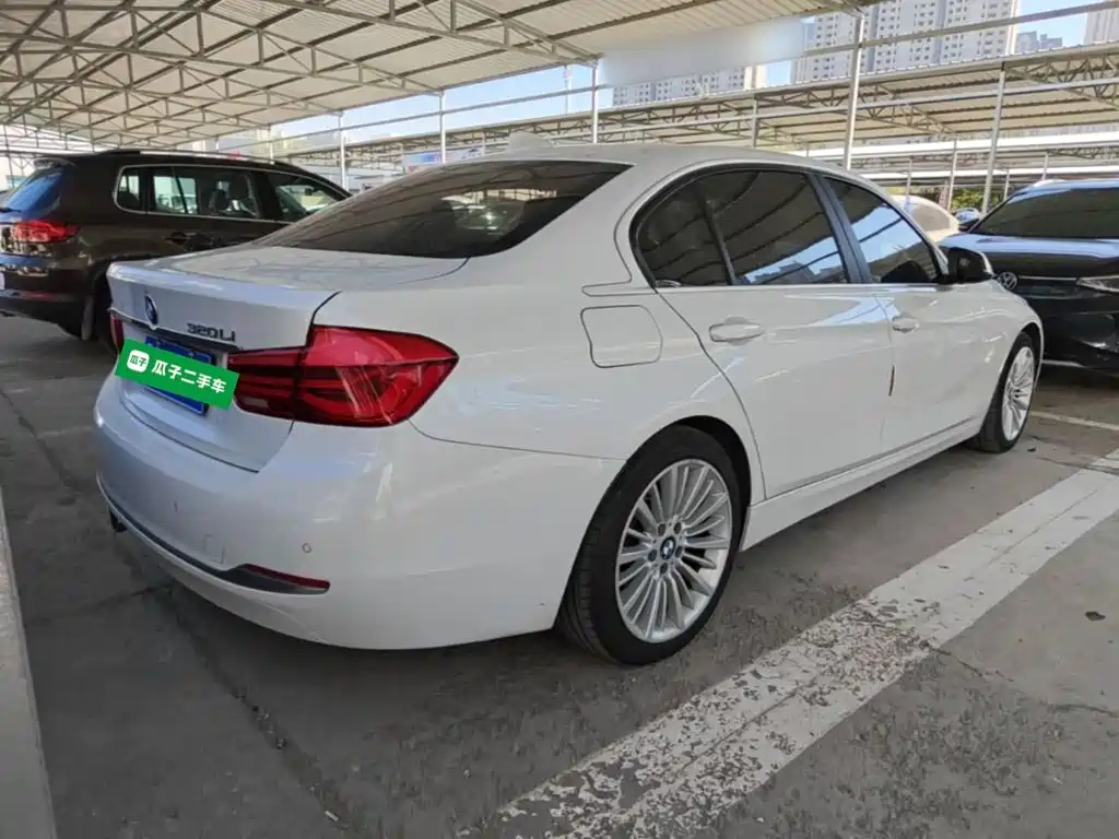 BMW 3 Series — миниатюра 7
