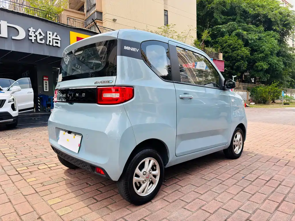 Wuling MINIEV — миниатюра 7