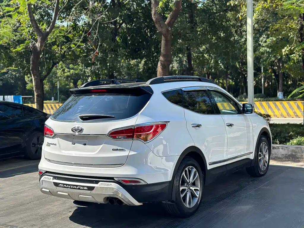Hyundai Santa Fe (Import) — миниатюра 6