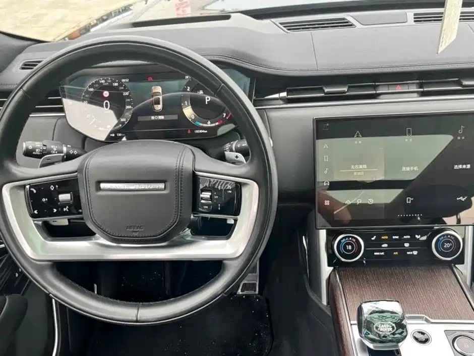 Land Rover Range Rover 2023 3.0 L6 400PS Long Wheelbase