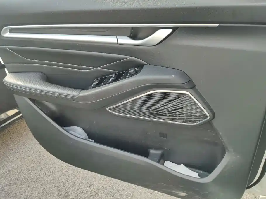 Geely Emgrand — миниатюра 7
