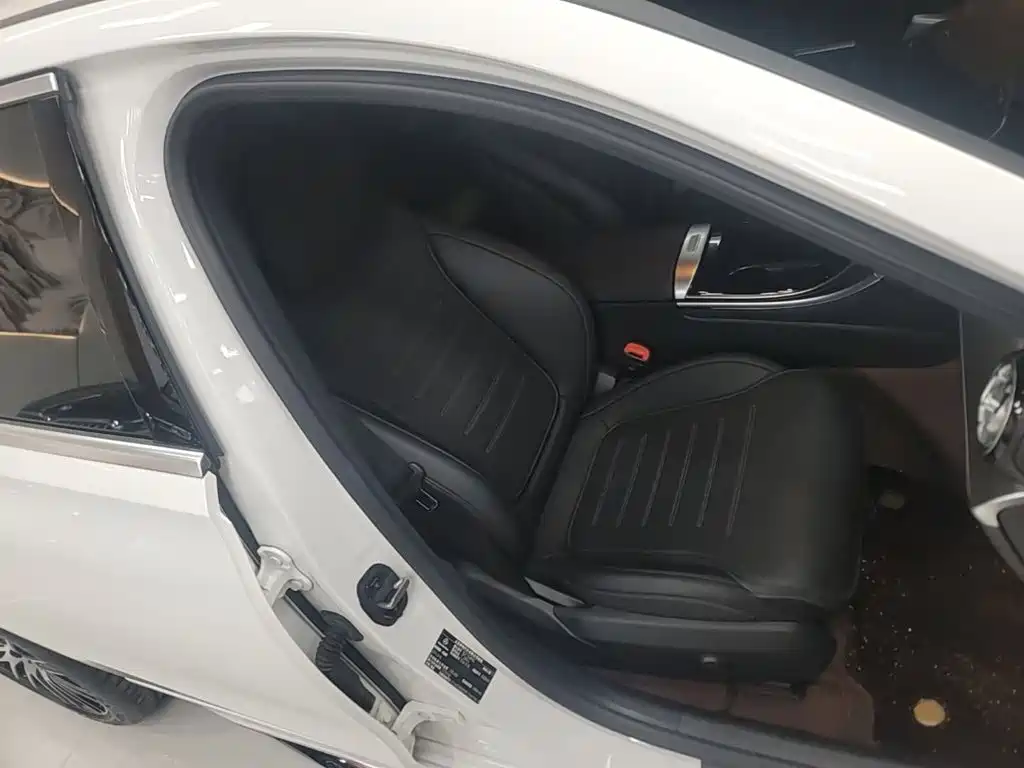 Mercedes-Benz C-Class — миниатюра 25