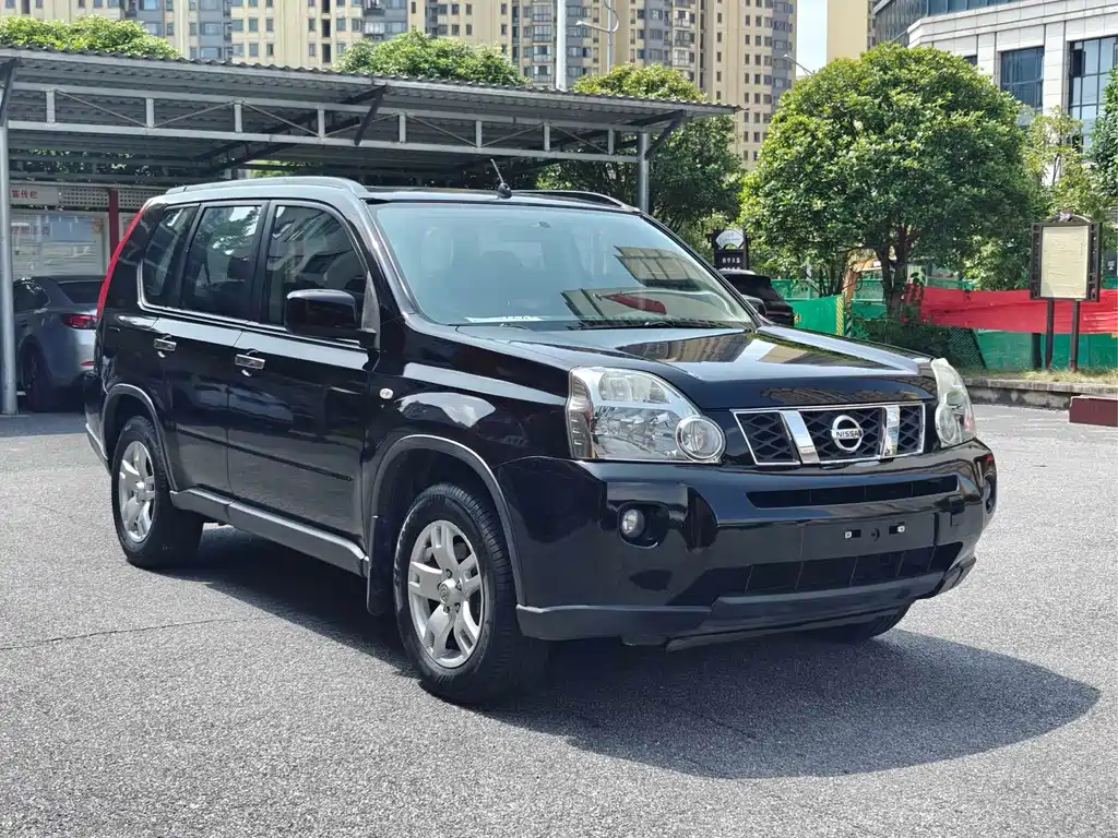 Nissan X-Trail — миниатюра 3